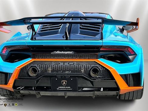 Used 2022 Lamborghini Huracan STO image 4
