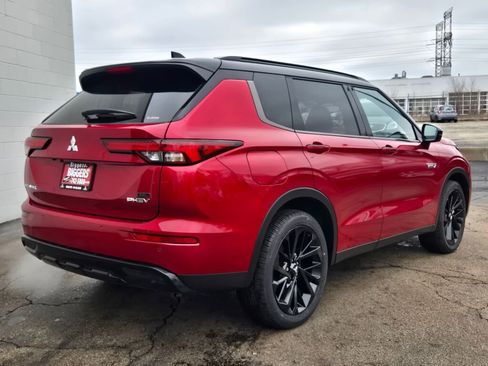 New 2025 Mitsubishi Outlander SEL Black Edition image 12