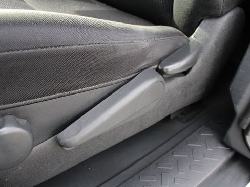 Used 2013 Toyota FJ Cruiser 4WD w/ Upgrade Pkg image 4