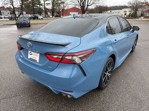 Used 2023 Toyota Camry SE image 5