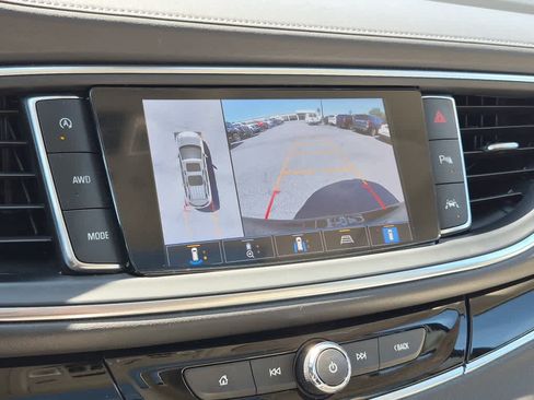 Used 2023 Buick Enclave Avenir w/ Avenir Technology Package AWD/4WD image 18
