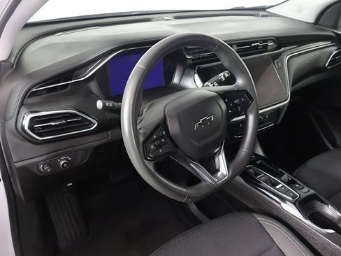 Used 2023 Chevrolet Bolt EUV LT image 23