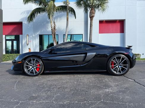 Used 2017 McLaren 570S Coupe image 7