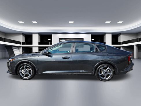 Certified 2025 Kia K4 LXS image 3