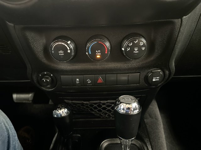 Used 2018 Jeep Wrangler Sport w/ Dual Top Group AWD/4WD image 25