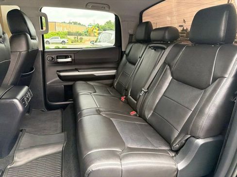 Used 2020 Toyota Tundra SR5 w/ SR5 Upgrade Package AWD/4WD image 26