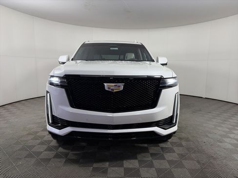 Used 2024 Cadillac Escalade Sport Platinum image 2