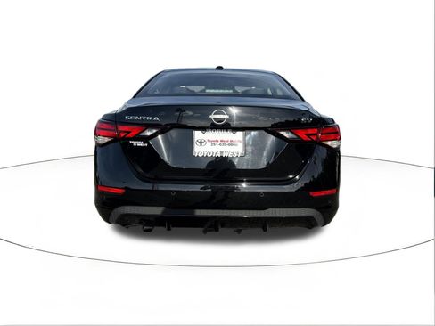 Used 2024 Nissan Sentra SV FWD image 4