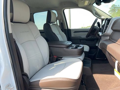 New 2025 RAM 2500 Laramie image 29