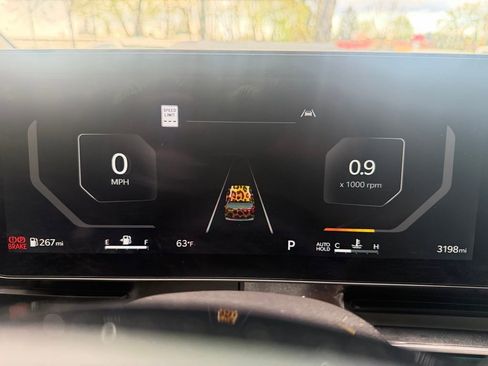 Used 2026 Kia Carnival SX Prestige image 16