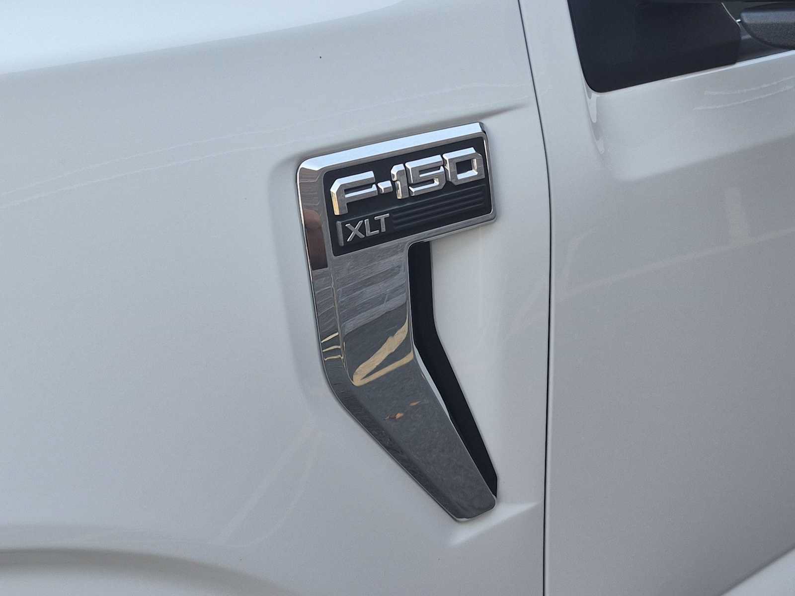 Used 2024 Ford F150 XLT w/ Mobile Office Package AWD/4WD image 13