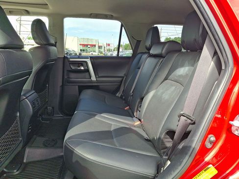 Used 2018 Toyota 4Runner Limited AWD/4WD image 21