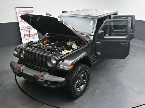 Used 2023 Jeep Gladiator Rubicon w/ Cold Weather Group image 43