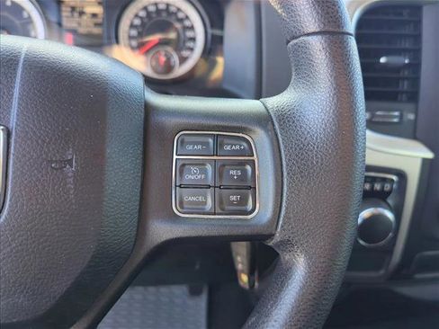 Used 2016 RAM 1500 Classic SLT RWD image 16