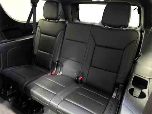 Certified 2024 Chevrolet Suburban High Country image 16