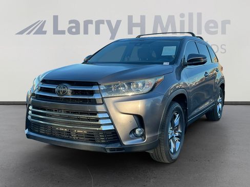 Used 2019 Toyota Highlander Limited Platinum image 1
