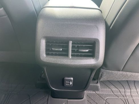Used 2022 Chevrolet Equinox RS w/ LPO, Floor Liner Package image 53