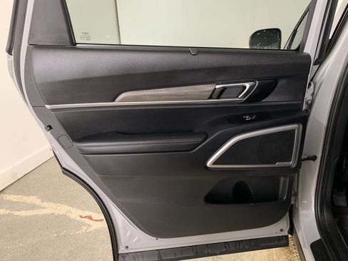 Used 2022 Kia Telluride EX w/ EX Premium Package image 42