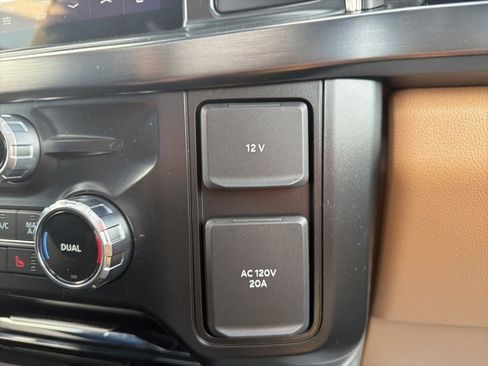 New 2026 Ford F250 Lariat w/ Lariat Ultimate Package image 24