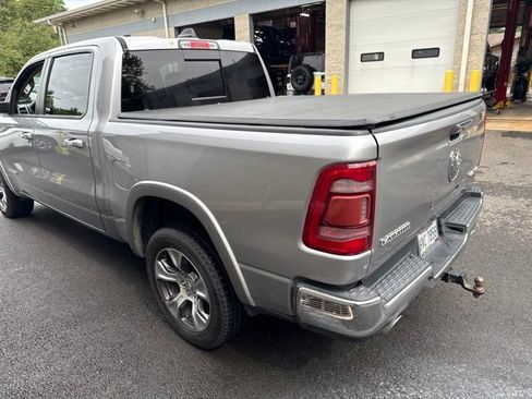 Used 2019 RAM 1500 Laramie AWD/4WD image 4