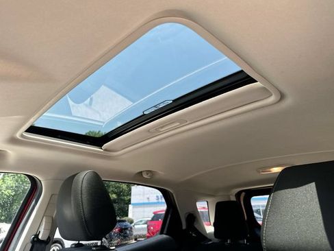 Used 2020 Ford EcoSport SE w/ SE Convenience Package FWD image 22