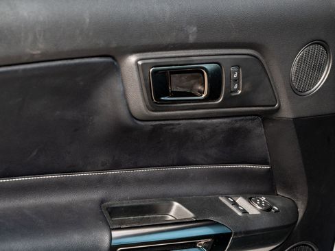 Used 2022 Ford Mustang Shelby GT500 w/ Technology Package image 49