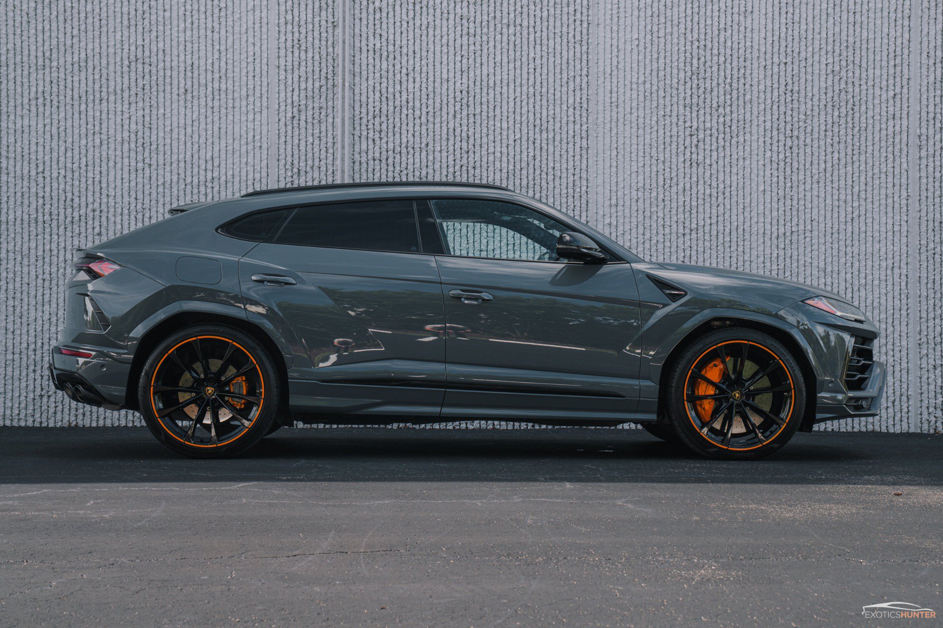 Used 2022 Lamborghini Urus AWD/4WD image 34