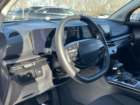 Certified 2026 Kia Sportage LX image 9