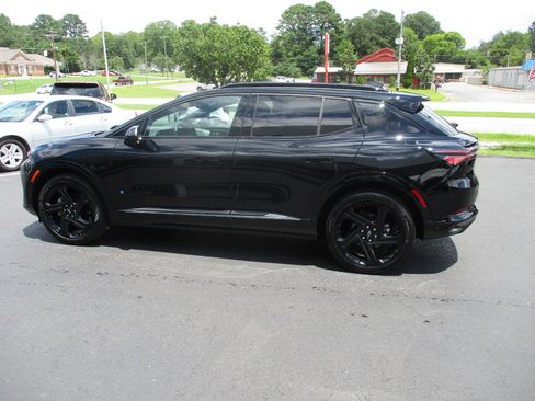 Used 2024 Chevrolet Equinox EV RS image 6