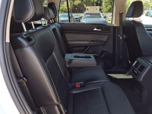 Used 2023 Volkswagen Atlas SE w/ Panoramic Sunroof Package image 23