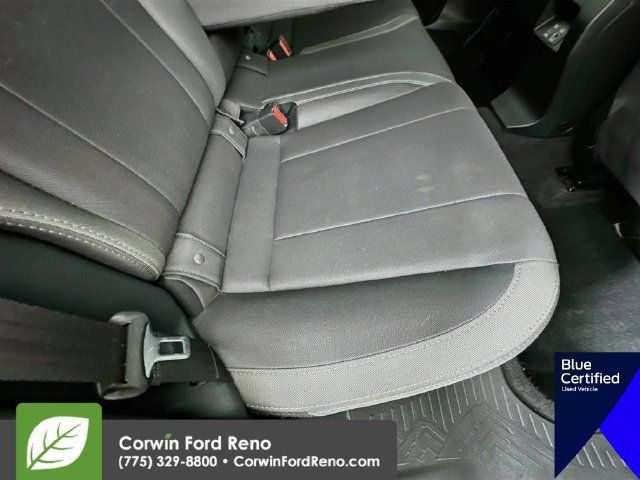 Used 2025 Subaru Crosstrek 2.5i Premium AWD/4WD image 31