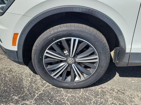 Used 2018 Volkswagen Tiguan SEL image 5