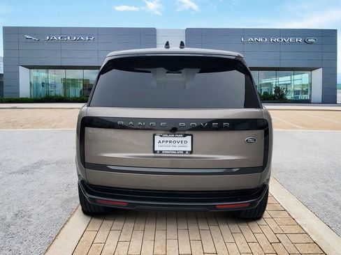Certified 2023 Land Rover Range Rover SE image 6