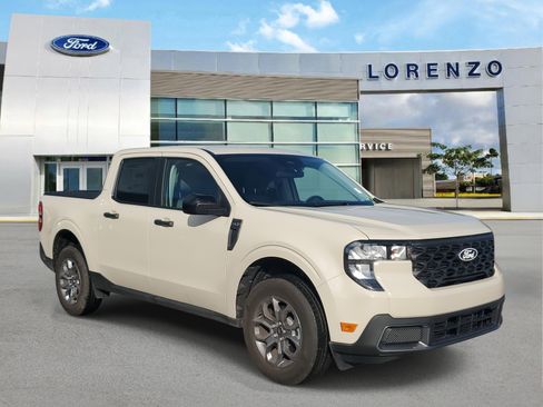 New 2025 Ford Maverick XLT w/ XLT Luxury Package image 3