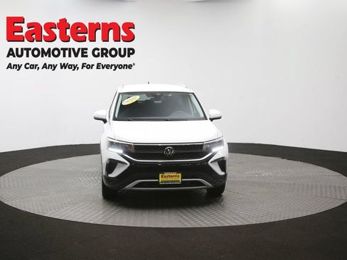 Used 2024 Volkswagen Taos SE FWD image 50