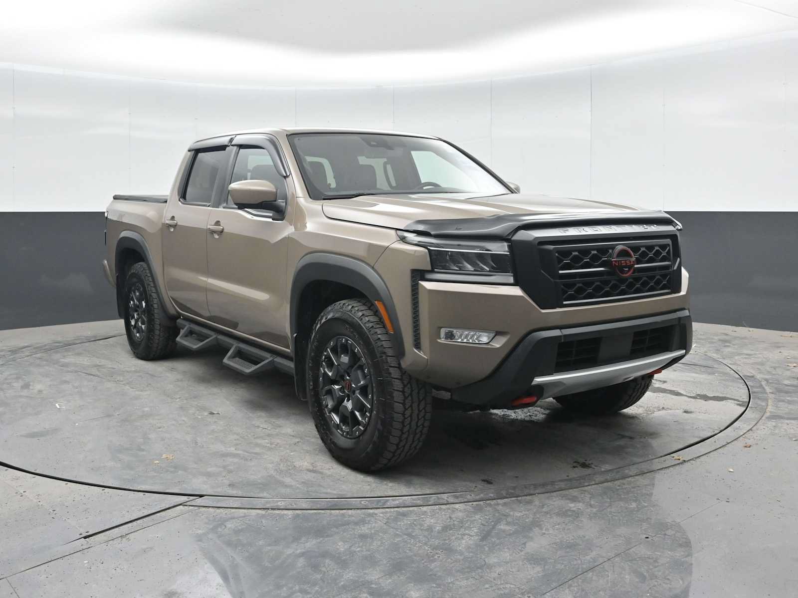 Used 2023 Nissan Frontier PRO-4X w/ Pro-4X Premium Package AWD/4WD image 6