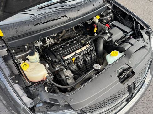 Used 2018 Dodge Journey SE w/ Popular Equipment Group FWD image 25