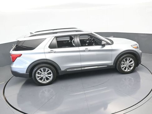 Used 2022 Ford Explorer XLT w/ Equipment Group 202A image 50