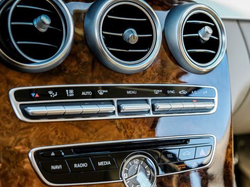 Used 2016 Mercedes-Benz C 300 4MATIC Sedan image 24