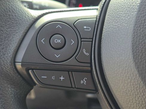 Certified 2025 Toyota RAV4 LE FWD image 27