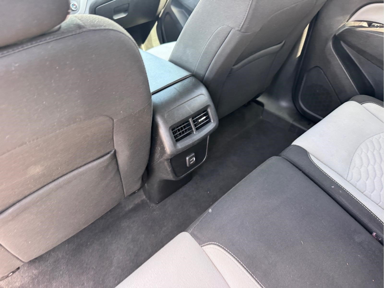 Used 2020 Chevrolet Equinox LT FWD image 12