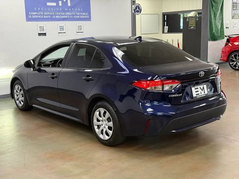 Used 2022 Toyota Corolla LE FWD image 4