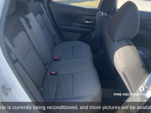 Used 2025 Nissan Kicks SV FWD image 15