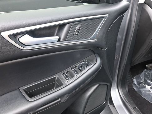 Used 2024 Ford Edge SEL w/ Convenience Package image 18