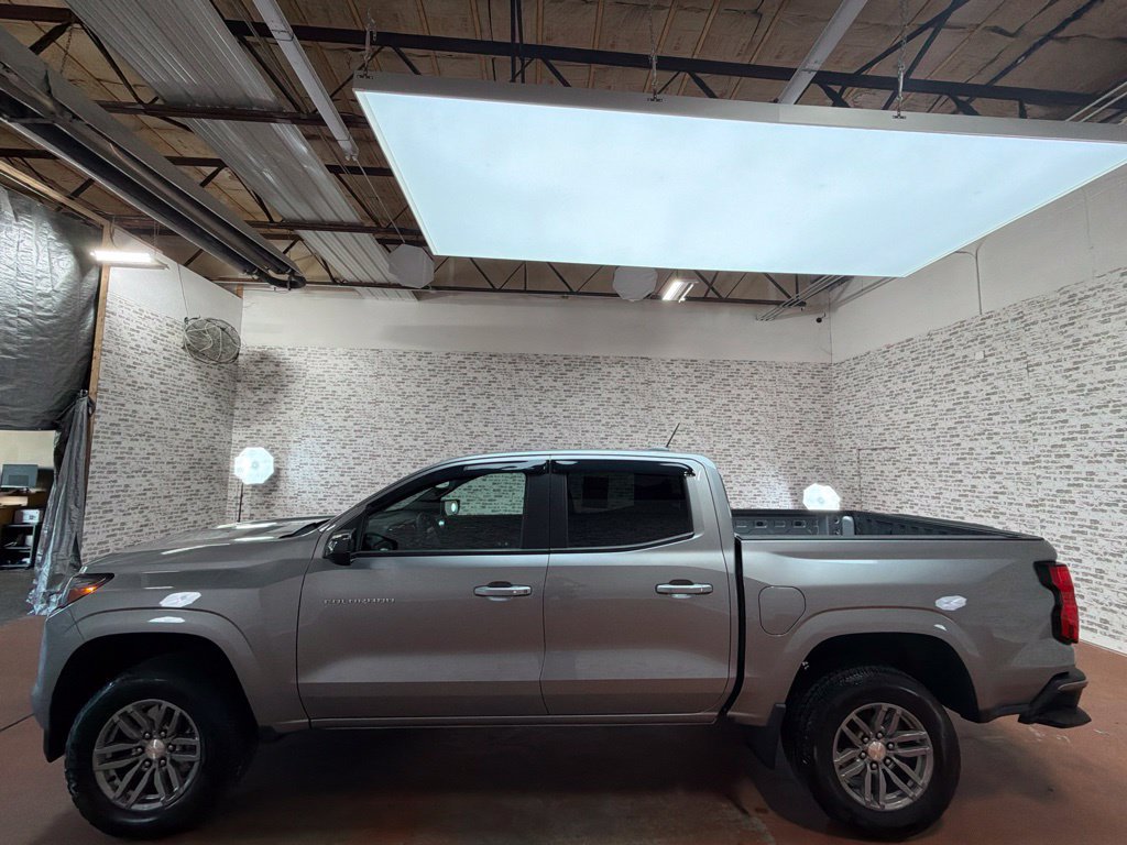 Used 2024 Chevrolet Colorado LT RWD image 4