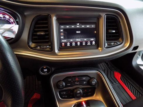 Certified 2022 Dodge Challenger GT image 18