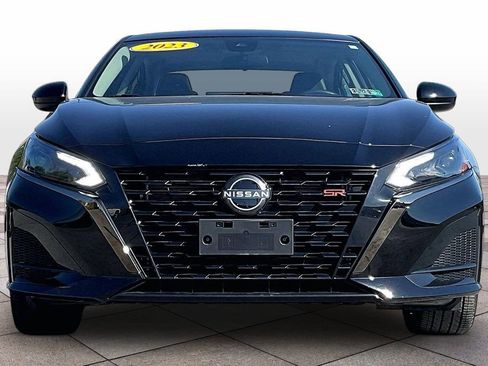 Used 2023 Nissan Altima 2.5 SR w/ SR Premium Package AWD/4WD image 3