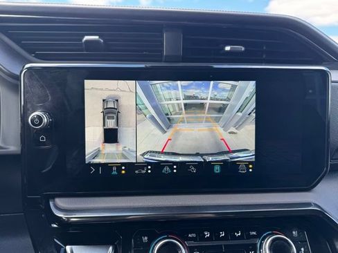 Certified 2023 GMC Sierra 1500 AT4 w/ AT4 Premium Package AWD/4WD image 4