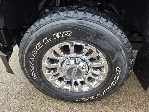 Used 2022 Ford F250 XLT w/ XLT Premium Package image 41