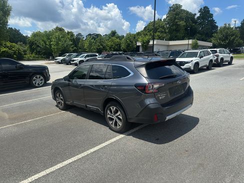 Used 2021 Subaru Outback Limited AWD/4WD image 2